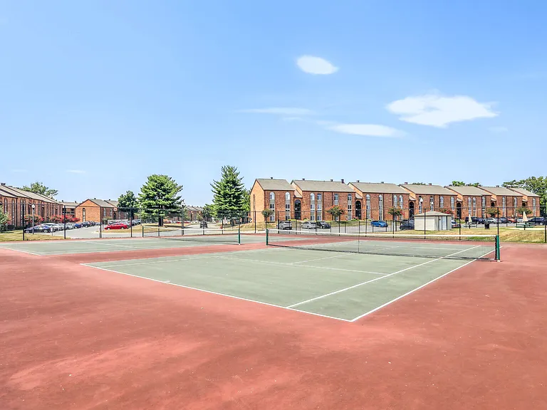 Tuscany Gardens Apartments — Photo 23