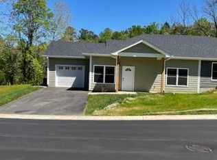 213 Sycamore Cove Rd, Asheville, NC 28803