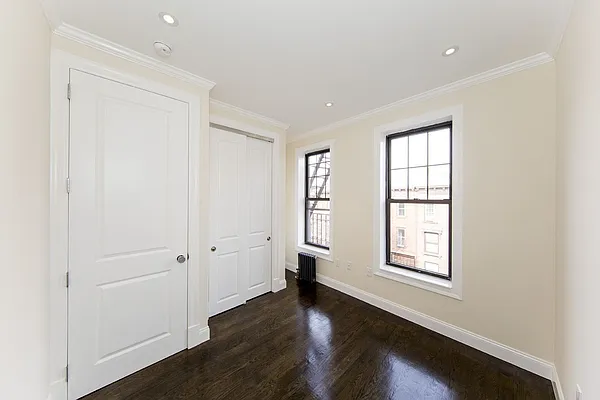 Rented by Nooklyn NYC LLC | media 4