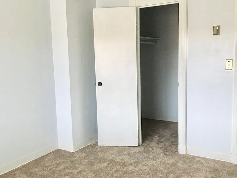 1520 Senate St #48 — Photo 10