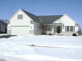 9526 Eviedale Rd, Sylvania, OH