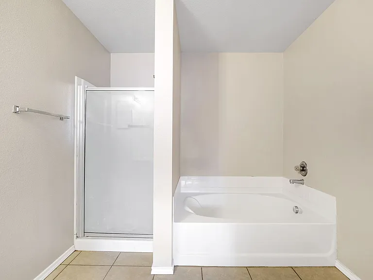 10714 Judie Allen — Photo 16