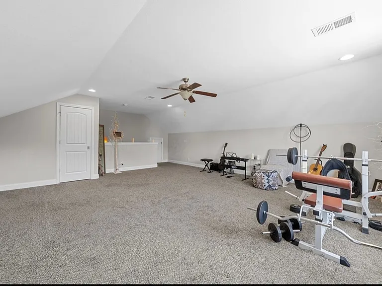 2828 Russet Ridge Dr — Photo 17