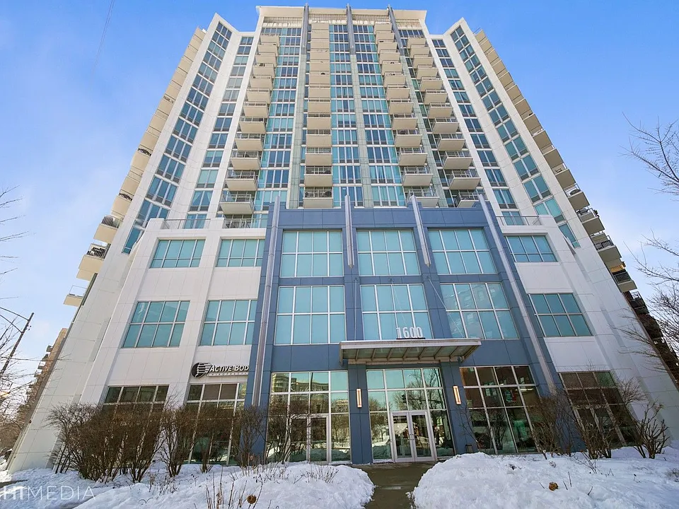 1600 S Indiana Ave #610