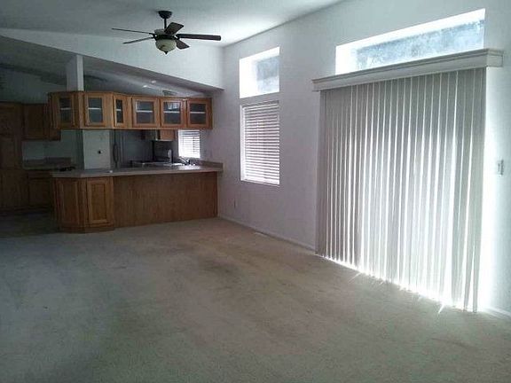 3rd image of 1717 Thelma Dr #1717