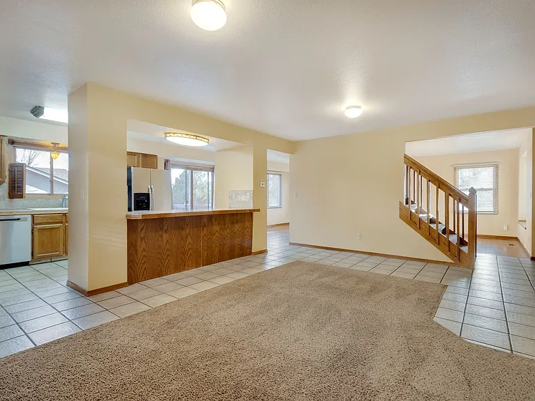 1025 Centennial Dr — Photo 12