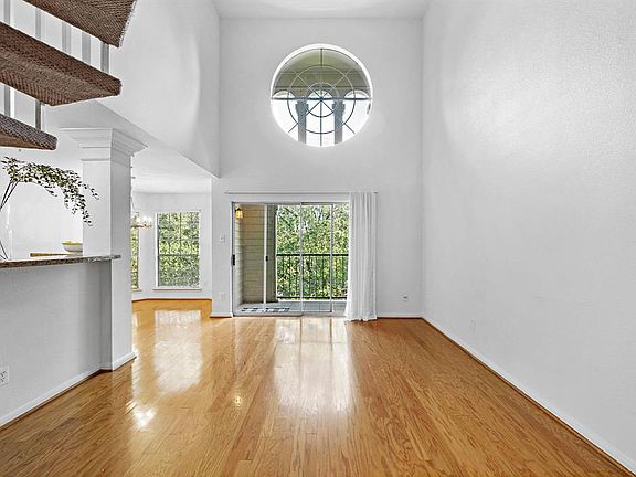 4th image of 3231 Allen Pkwy APT 1310