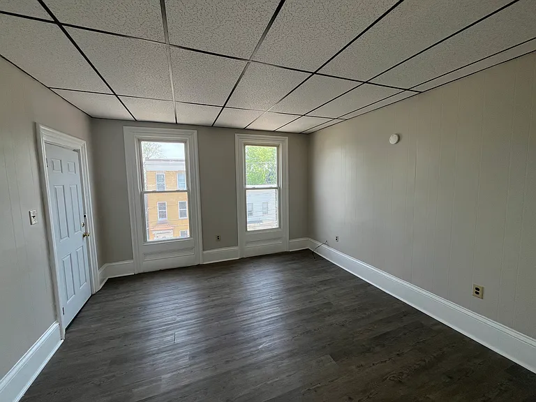 137 Main St #3 — Photo 5