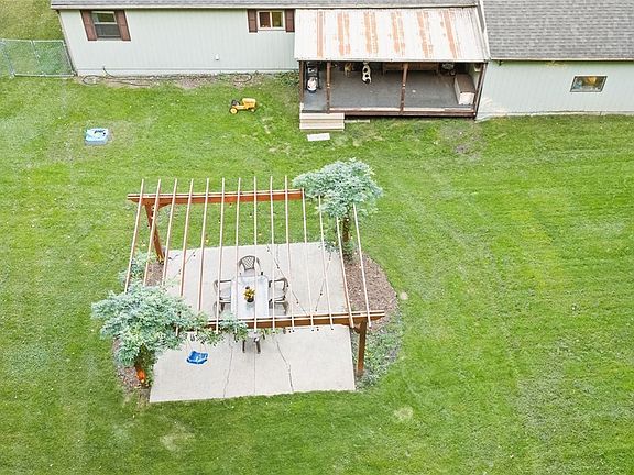 4th image of 2727 Lafayette Rd