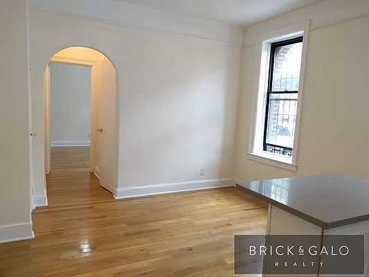 Rented by BRICK & GALO REALTY CORP | media 5