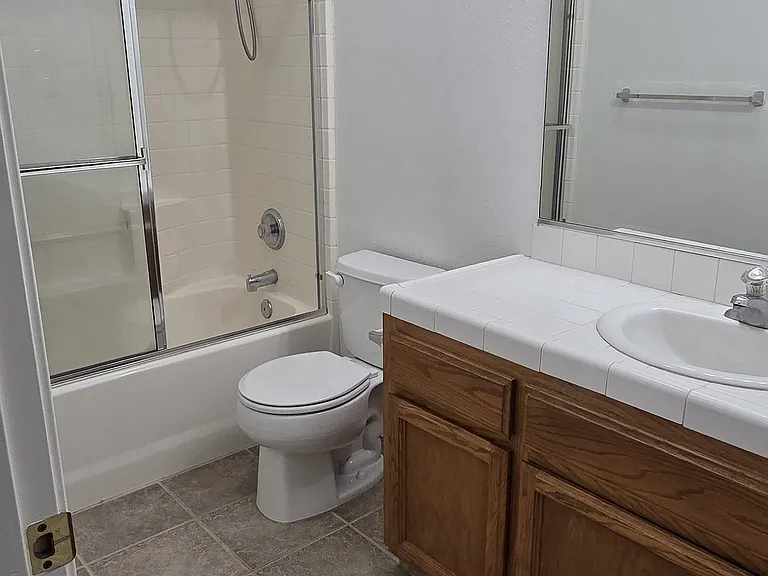5333 W Norwich Ave — Photo 7