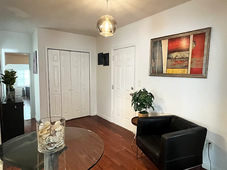 511 NE 75th St #2 — Photo 9