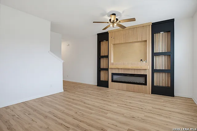 3 bed, 2.5 bath, 1604 sqft, $1,795 — Photo 4