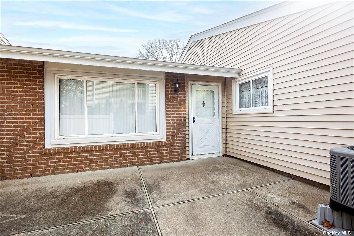 215 Springmeadow Drive UNIT E, Holbrook, NY 11741 | Zillow