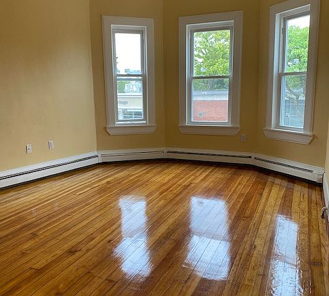 2nd image of 645 E Broadway APT 3