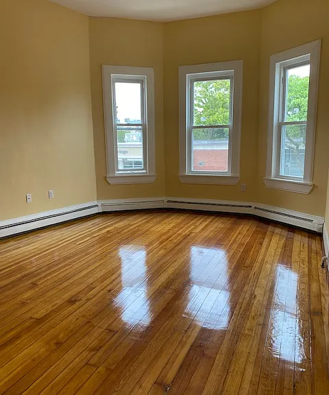 645 E Broadway #3 — Photo 2