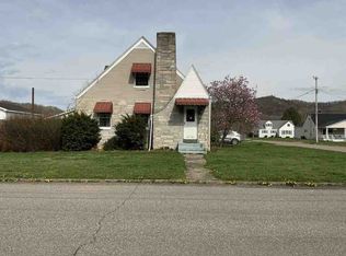 603 S 3rd Ave, Paden City, WV 26159