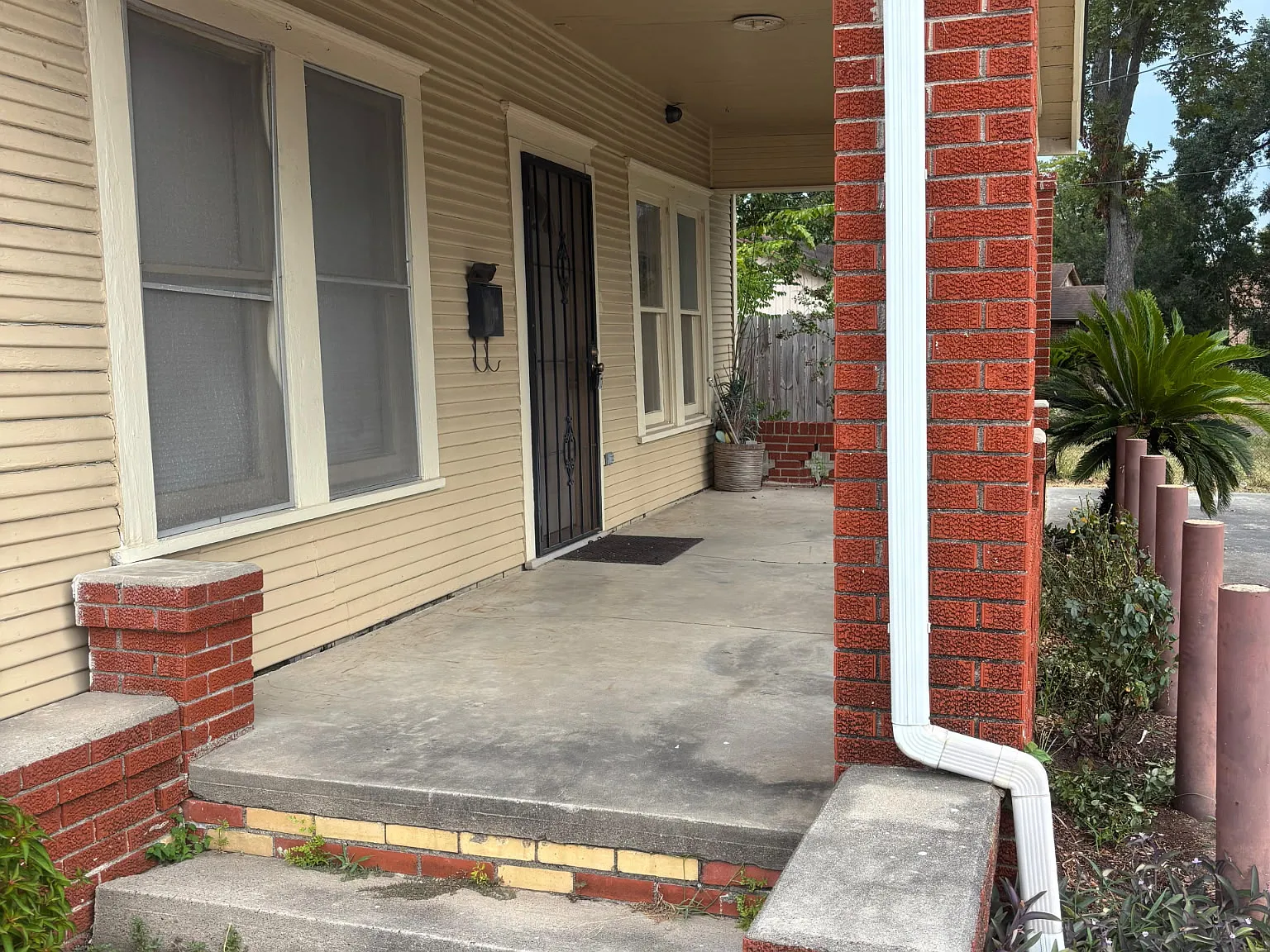 3 bed, 1380 sqft, $1,650 — Photo 3