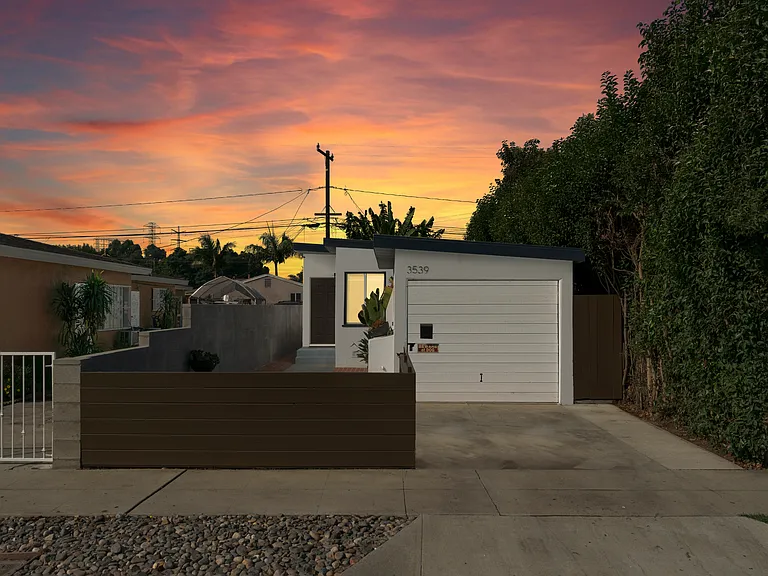 3539 Caspian Ave — Photo 19