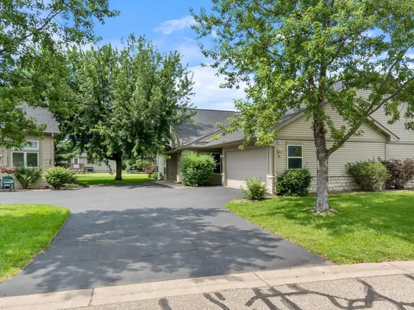 700 Leroy Ln APT 30, River Falls, WI 54022