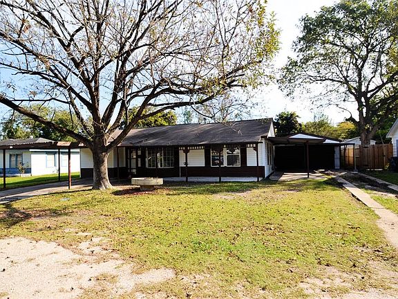 3rd image of 202 Begonia Ln