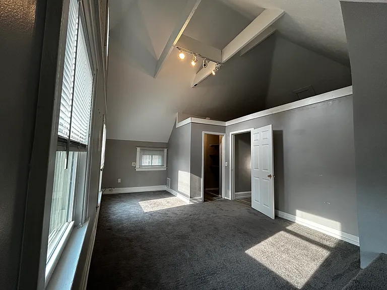 729 College Ave NE #2 — Photo 22