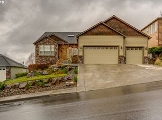 2220 E Gaither Ave, La Center, WA 98629