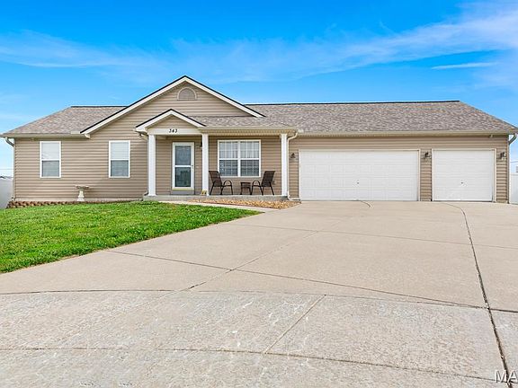 4th image of 343 Aspen Creek Dr