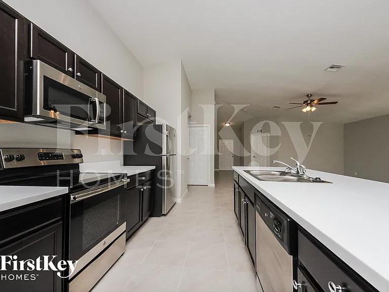 1490 Paramount Ave SE — Photo 7
