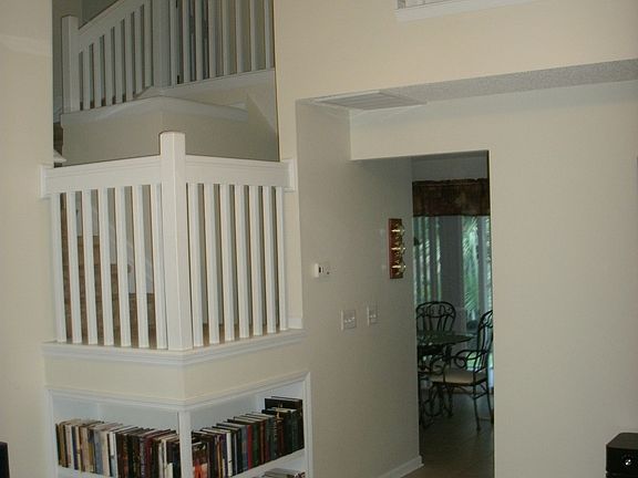 3rd image of 8036 Shadow Oak Dr