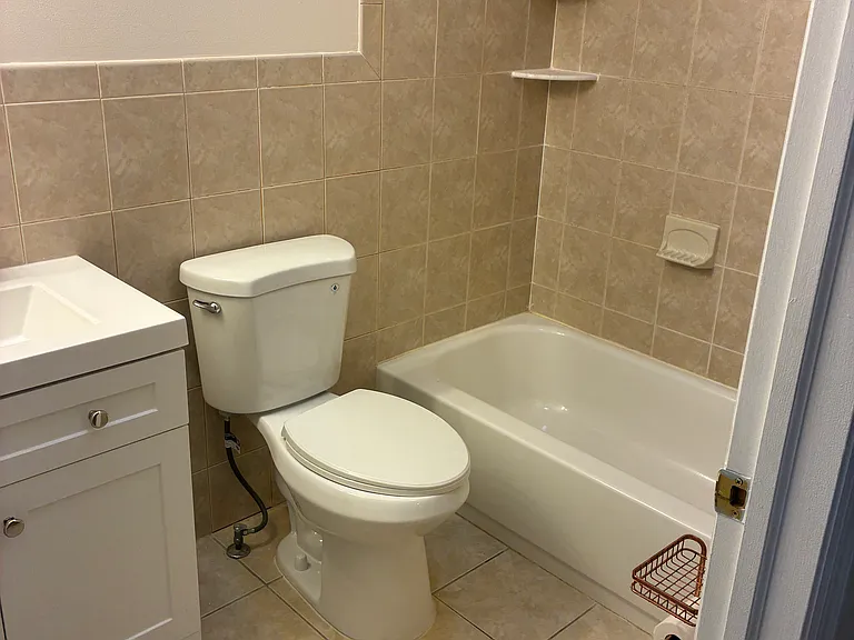 116 Oak St #2 — Photo 13