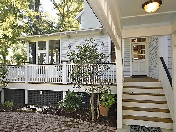 3rd image of 35 Wrights Point Circle