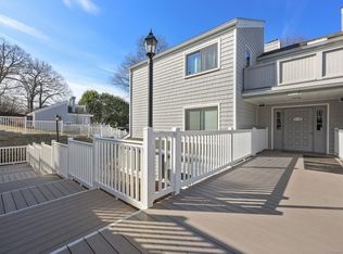 18 Rowayton Woods Dr #18, Norwalk, CT 06854