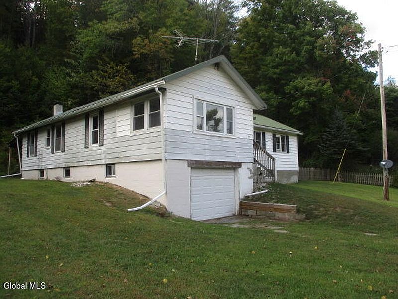 3rd image of 241 Stony Creek Road