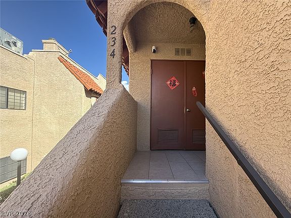 3rd image of 4191 Gannet Cir Unit 234