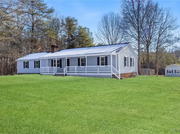 1588 Holly Grove Dr, Bumpass, VA 23024