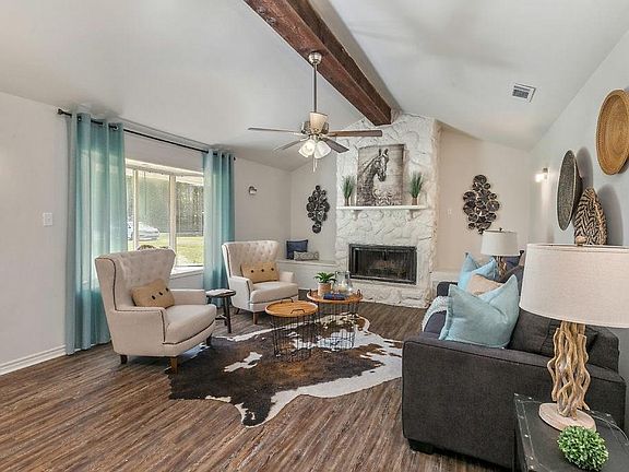4th image of 3505 Oak Wood Dr