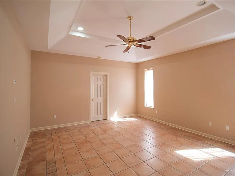 113 E Yucca Ave — Photo 10