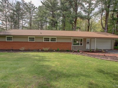 215 Greenwood Dr, East Aurora, NY, 14052