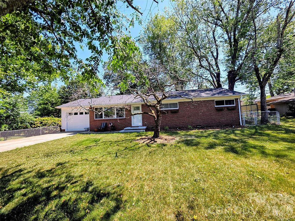 1st image of 492 14th Avenue Dr NE