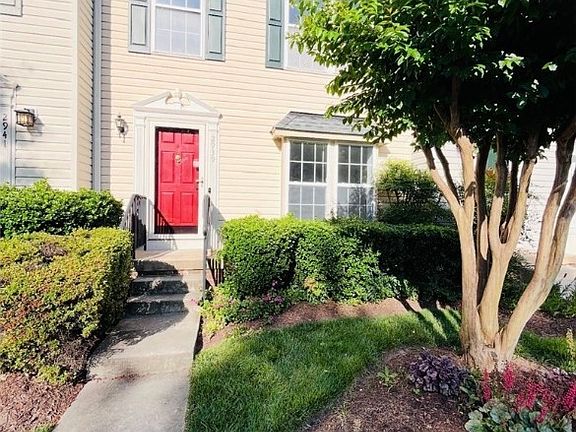2nd image of 2939 Queensland Dr