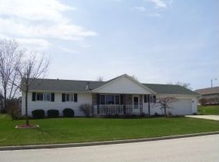 618 Falcon Ln, Chilton, WI 53014
