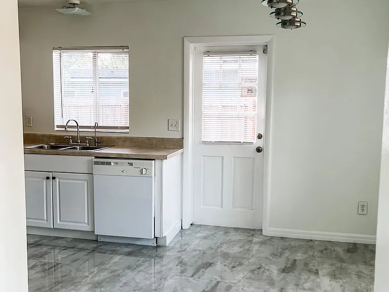 1300 Bennett Rd — Photo 5