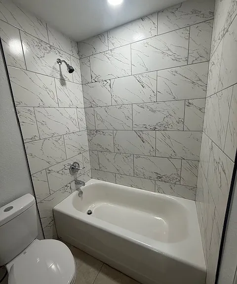 Pacifico Apartments — Photo 21