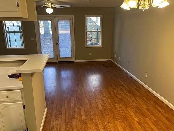3rd image of 168 Commons Dr