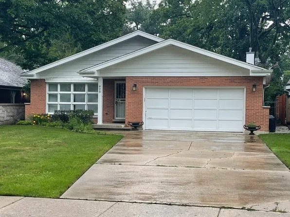 (undisclosed Address), River Forest, IL 60305