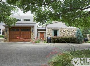 323 Ridgewood Rd, Fort Worth, TX 76107