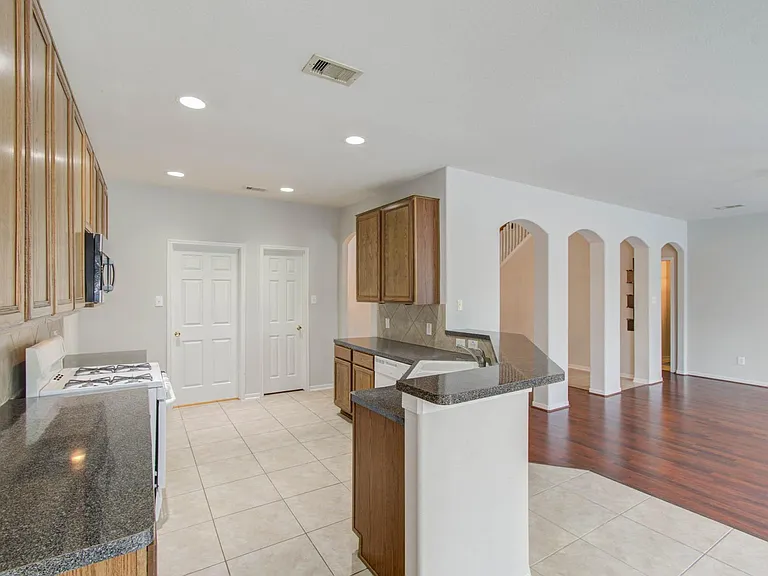19107 Dawntreader Dr — Photo 16