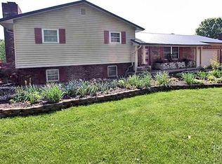 531 Debbie Dr, Gallipolis, OH 45631