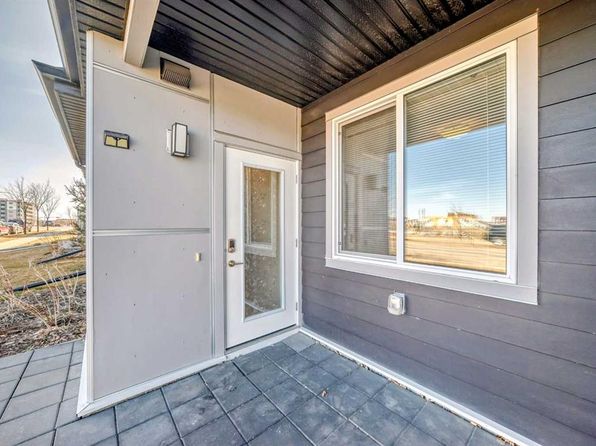 241 E Redstone St NE, Calgary, AB T3N 0K1